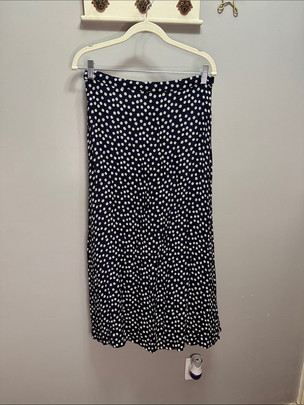 Reformation Rae Skirt Size 6 - Picture 2 of 6